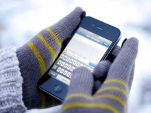 texting-in-gloves